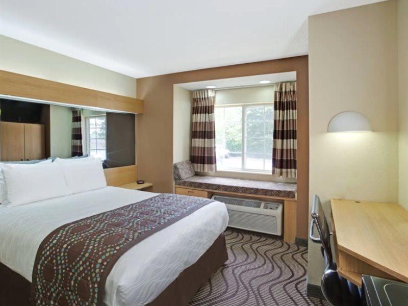 Microtel Inn By Wyndham University Place Charlotte Exterior photo