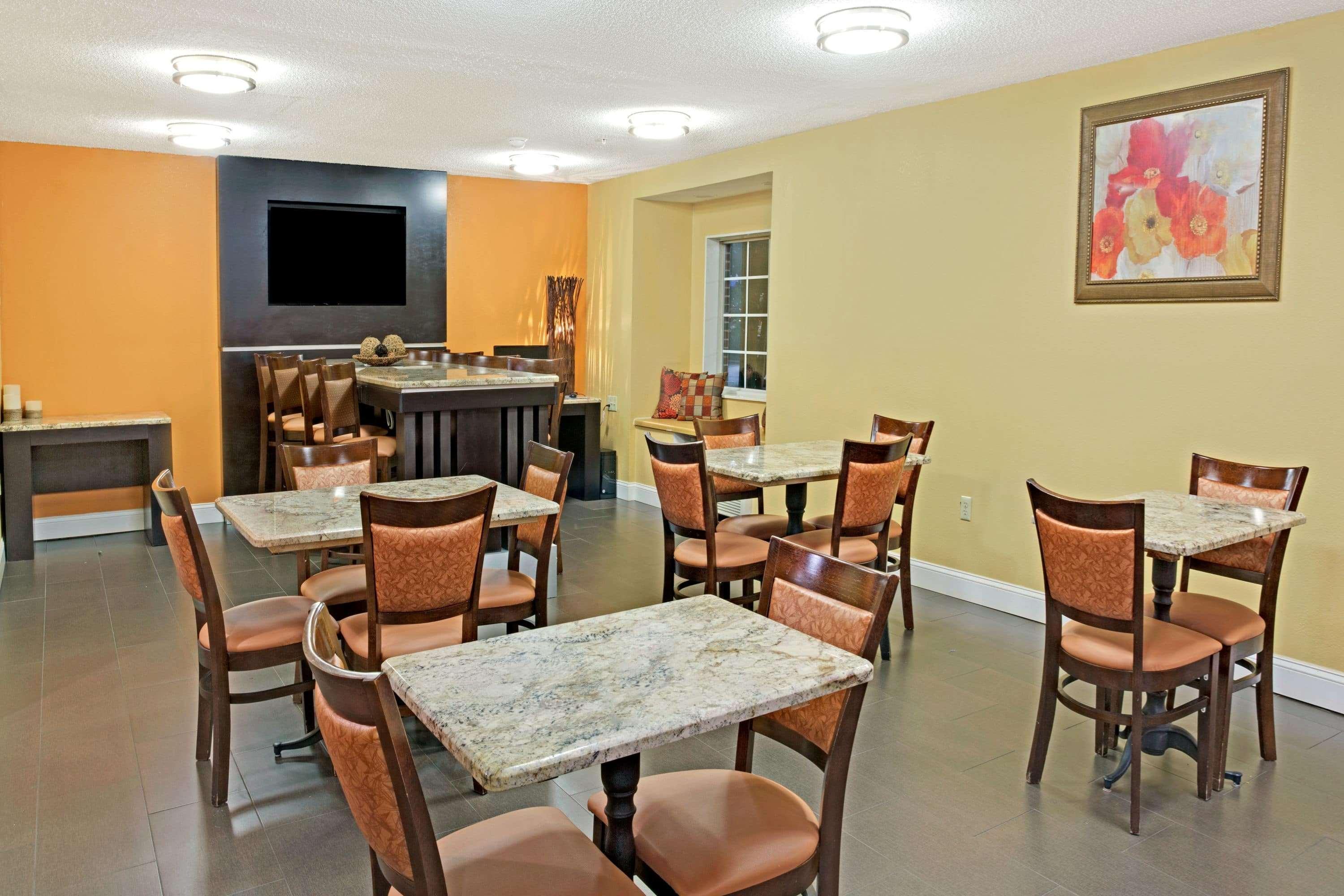 Microtel Inn By Wyndham University Place Charlotte Exterior photo